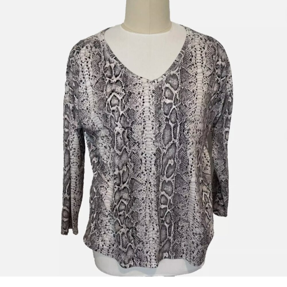 Versona | Women's White Snake Print Oversized V Neck Sweatshirt